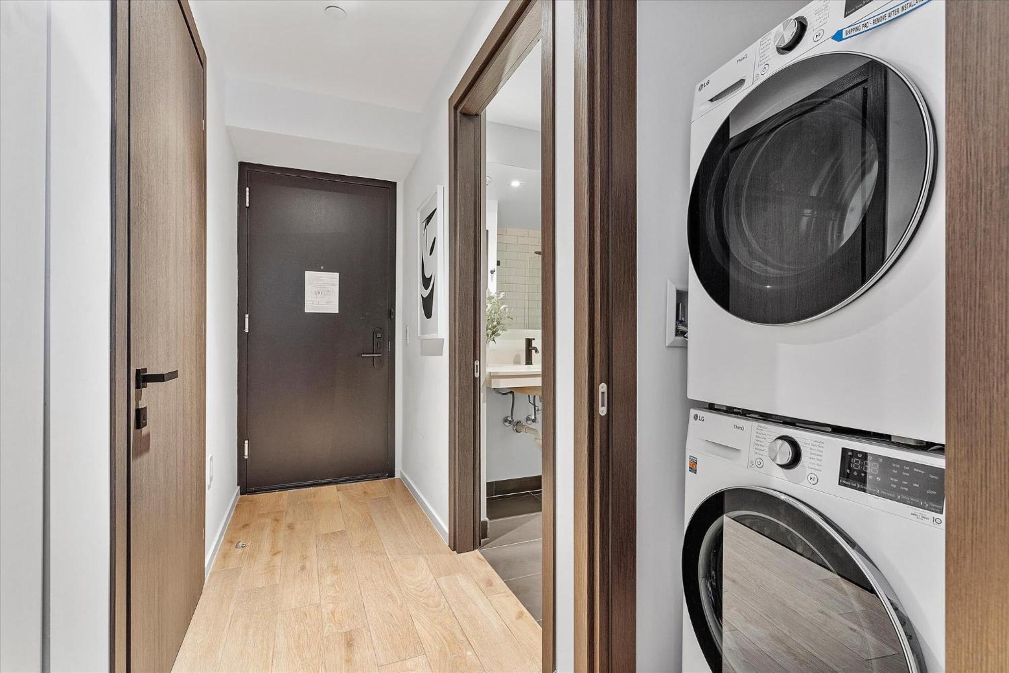 Mvr - Miami-s #1 Rated 1br - Sup3rhost Approved