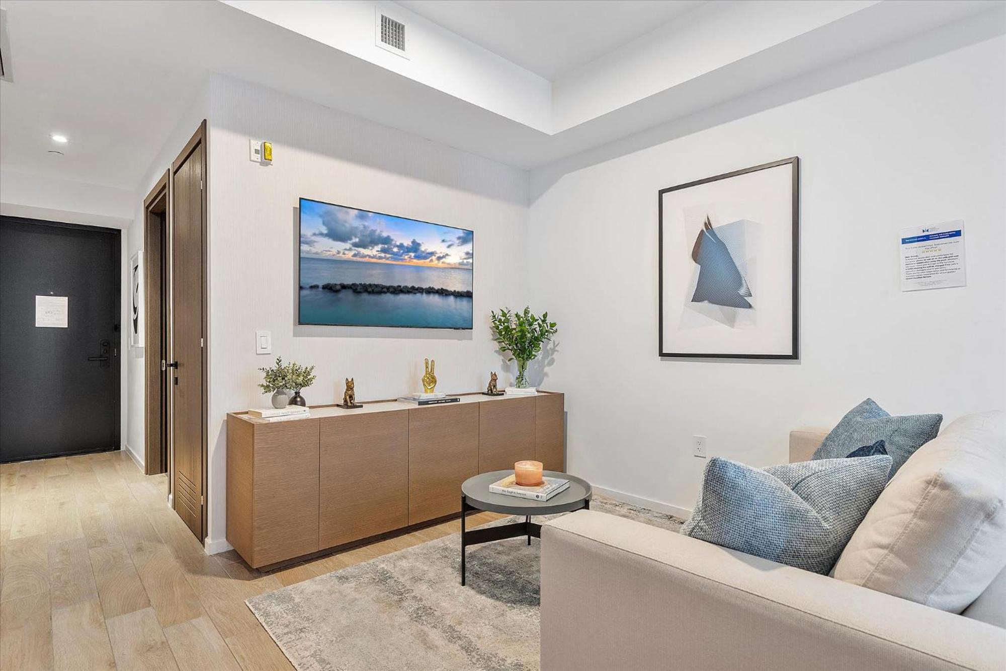 Mvr - Miami-s #1 Rated 1br - Sup3rhost Approved